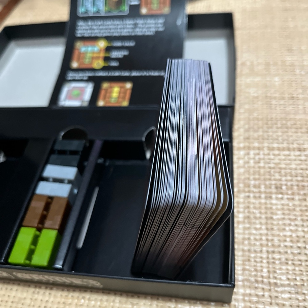 Minecraft‎ Card Game - Picture 7 of 9